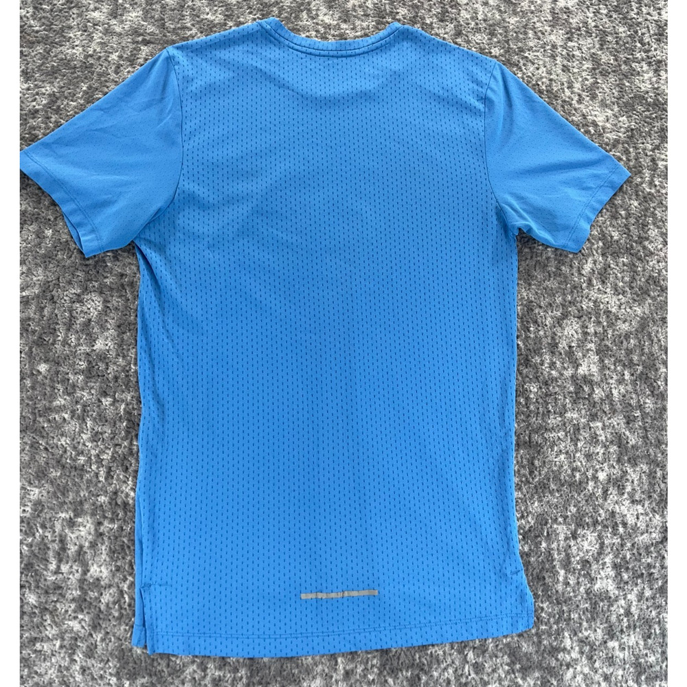 Nike Dri Fit Running Shirt Mens Small Blue Short Sleeve Reflective Athletic - Picture 3 of 8